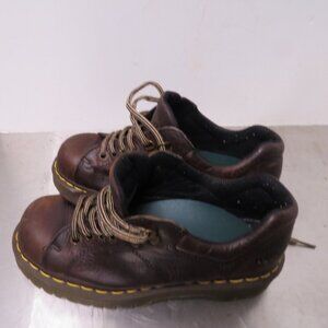 Doc Marten Chunky Lace Up Oxford Style men's shoes size 7 US